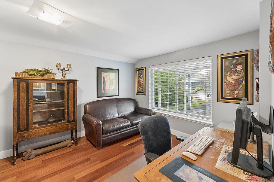 1283 Pinewood Crescent North Vancouver, BC - 21