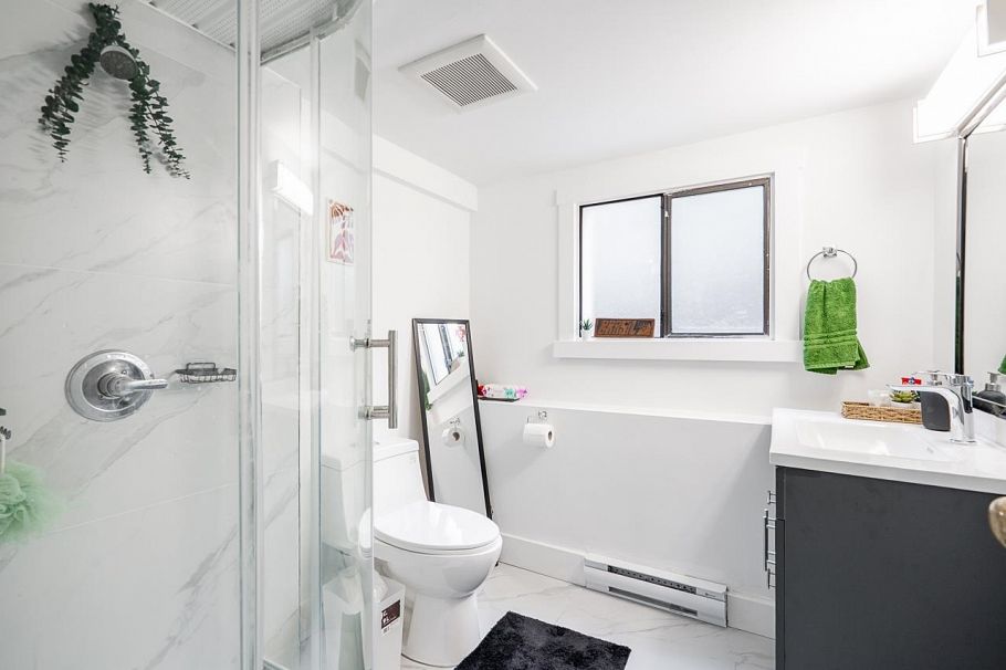 1617 E 36th Avenue Vancouver, BC - 26