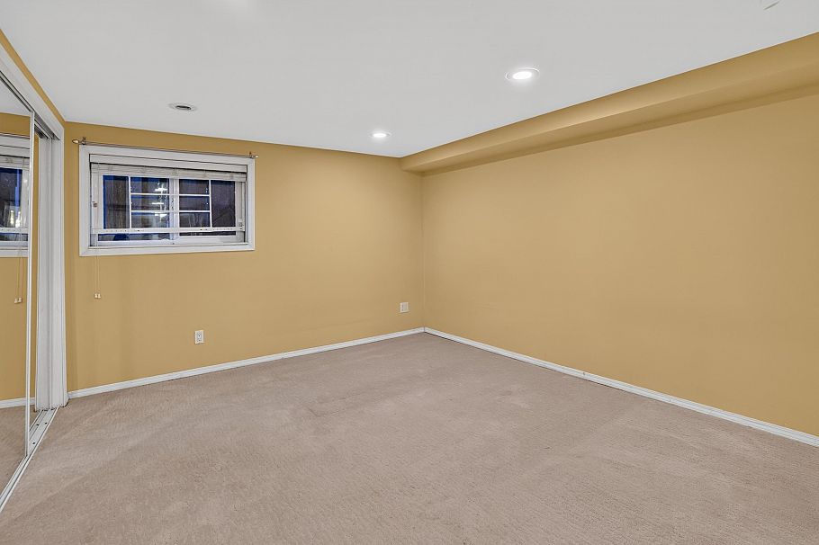 799 Donegal Place North Vancouver, BC - 29