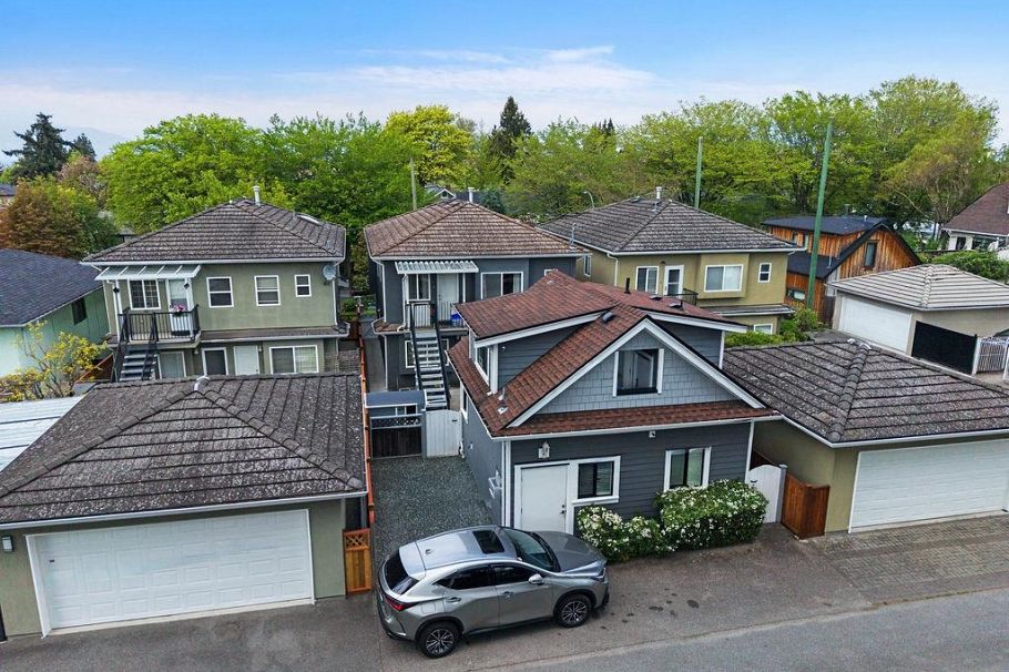 968 E 31st Avenue Vancouver, BC - 35