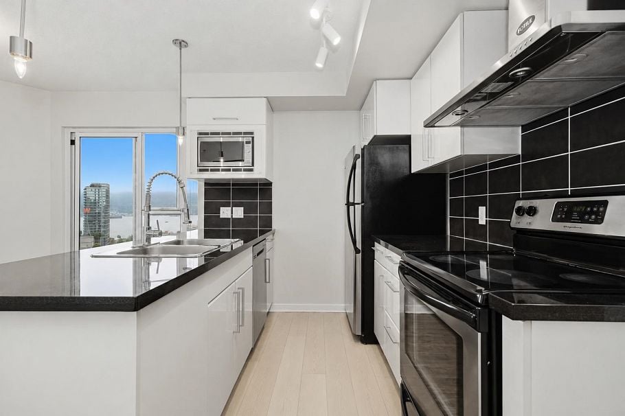 2901 689 Abbott Street Vancouver, BC - 4