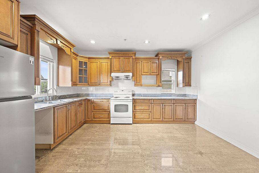 2772 Triumph Street Vancouver, BC - 15
