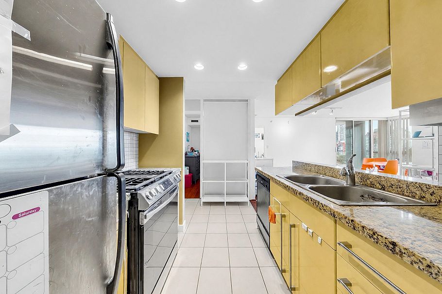 708 1408 Strathmore Mews Vancouver, BC - 5