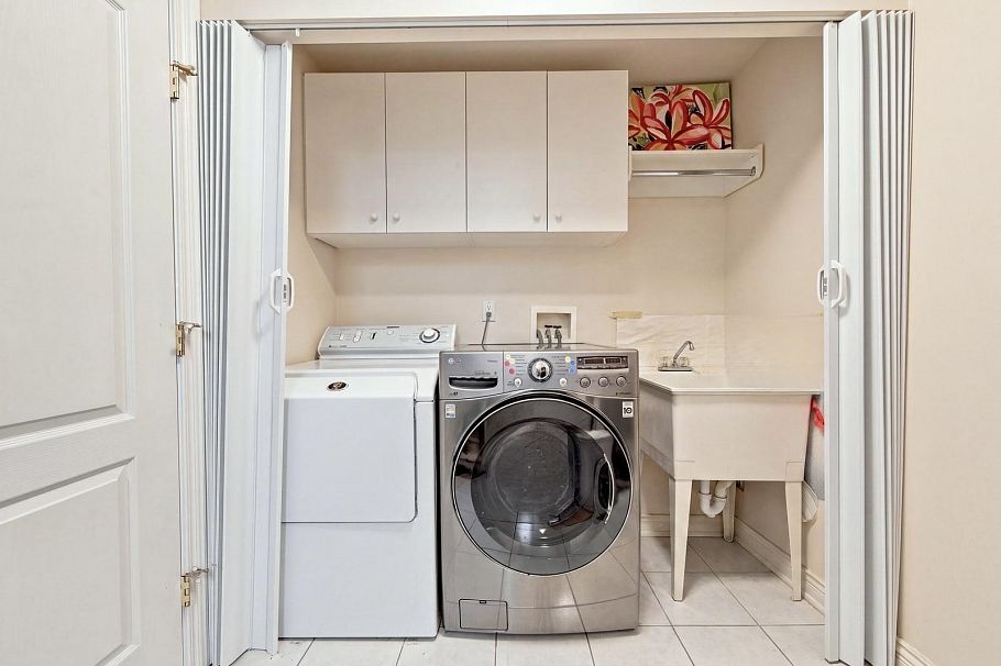 3262 W 12th Avenue Vancouver, BC - 33