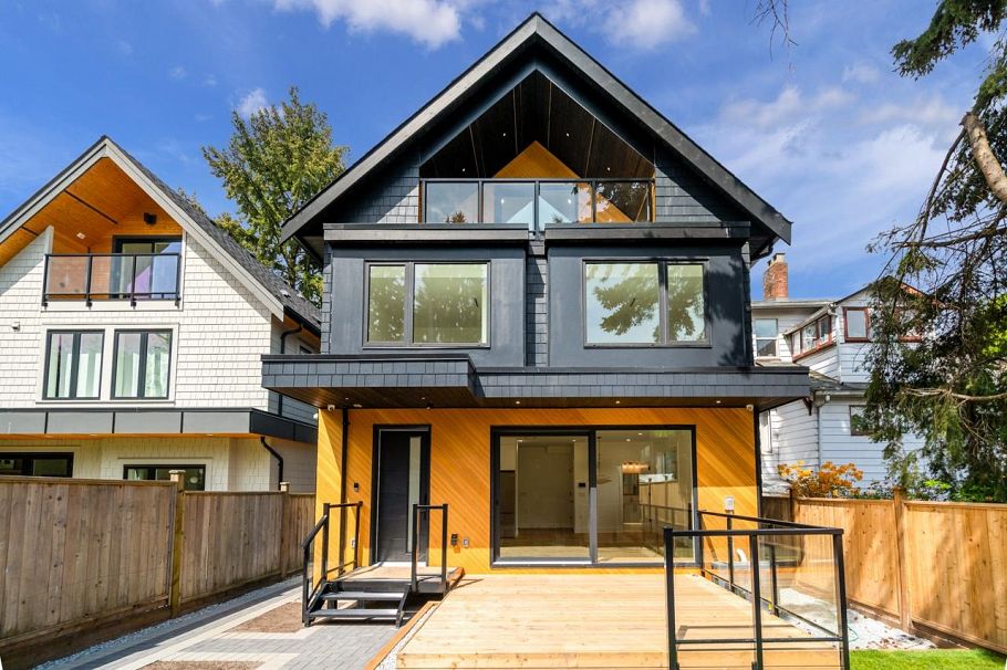 2 950 W 17th Avenue Vancouver, BC - 38
