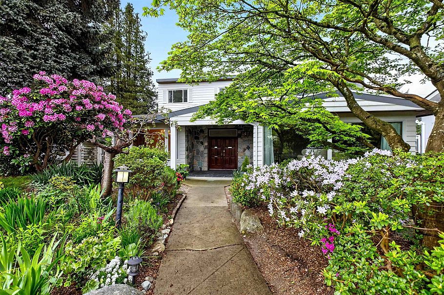 642 W 53rd Avenue Vancouver, BC - 2