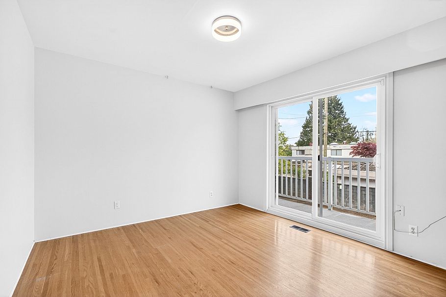 642 W 53rd Avenue Vancouver, BC - 19