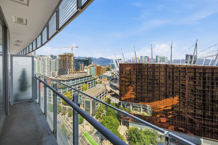2007 89 Nelson Street Vancouver, BC - 23