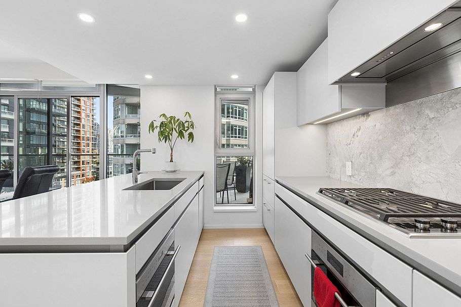 1207 889 Pacific Street Vancouver, BC - 16