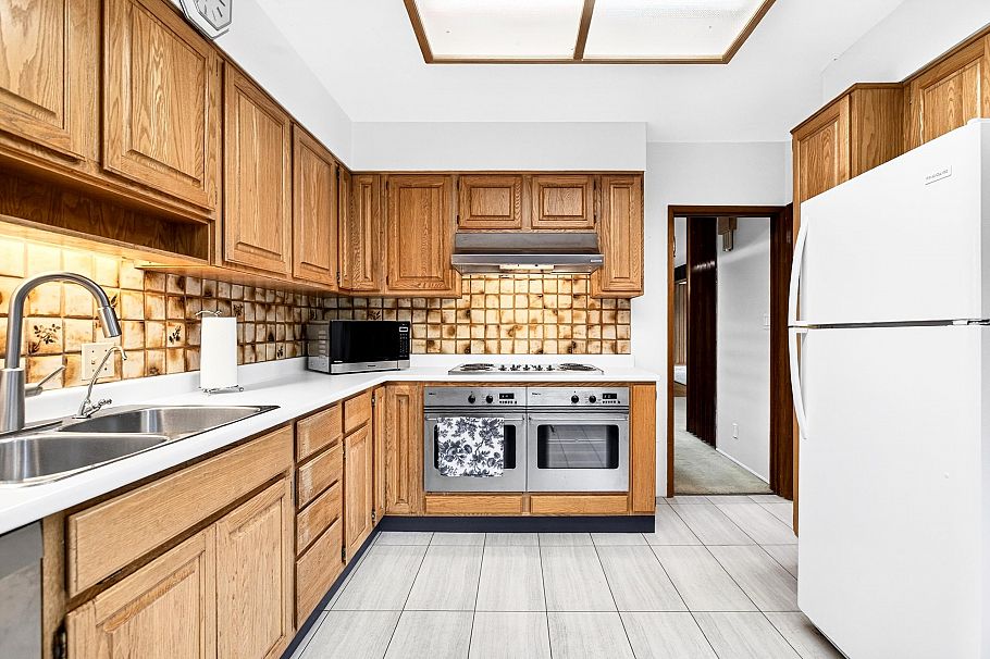 642 W 53rd Avenue Vancouver, BC - 16