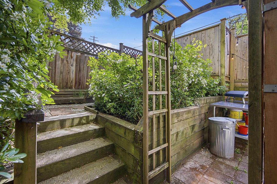 6 1642 E Georgia Street Vancouver, BC - 14