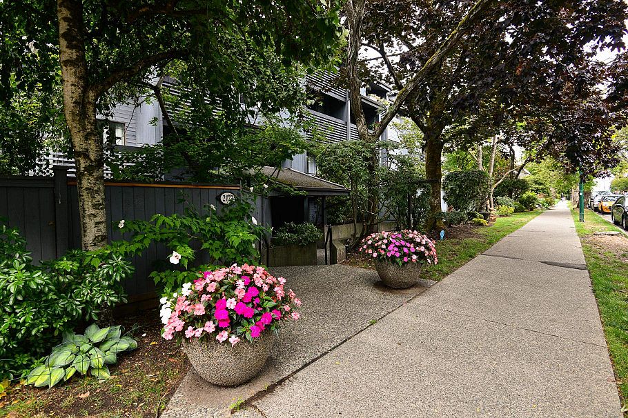 209 2173 W 6 Avenue Vancouver, BC - 35