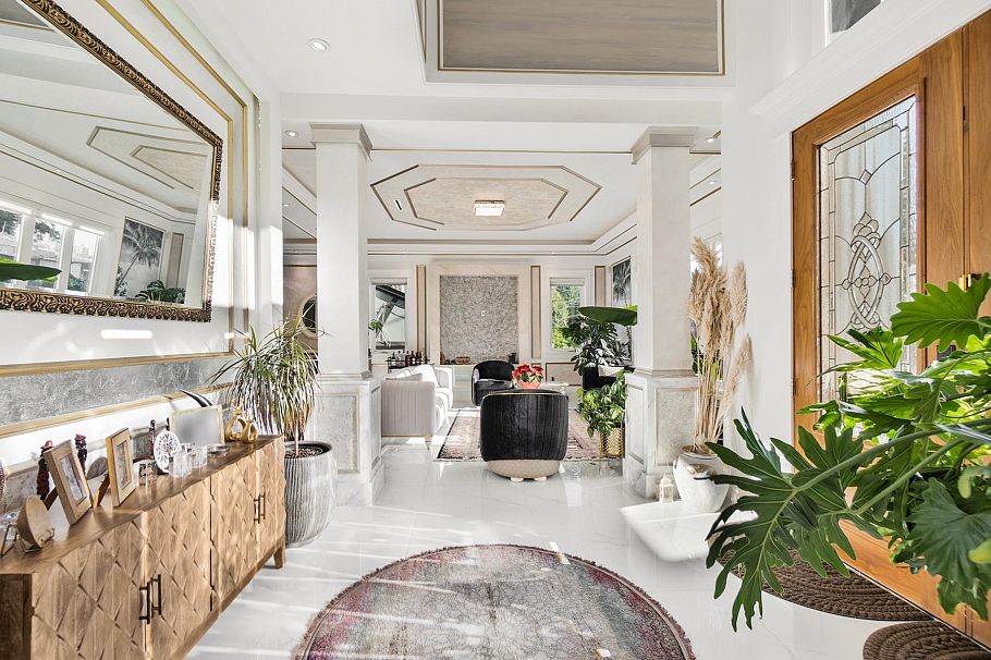 512 W 23rd Street North Vancouver, BC - 9