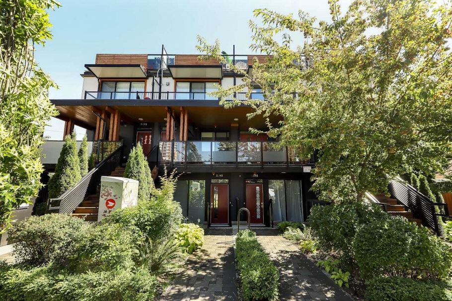 2288 E 33rd Avenue Vancouver, BC - 30