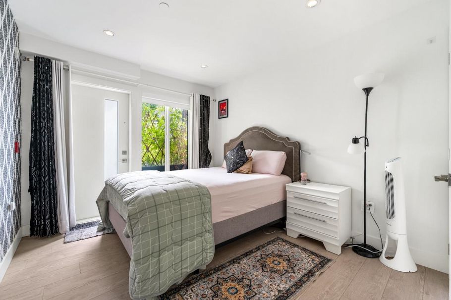 4728 Duchess Street Vancouver, BC - 25