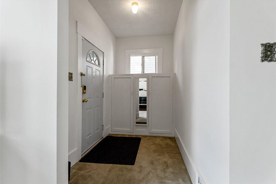 2461 Dundas Street Vancouver, BC - 5