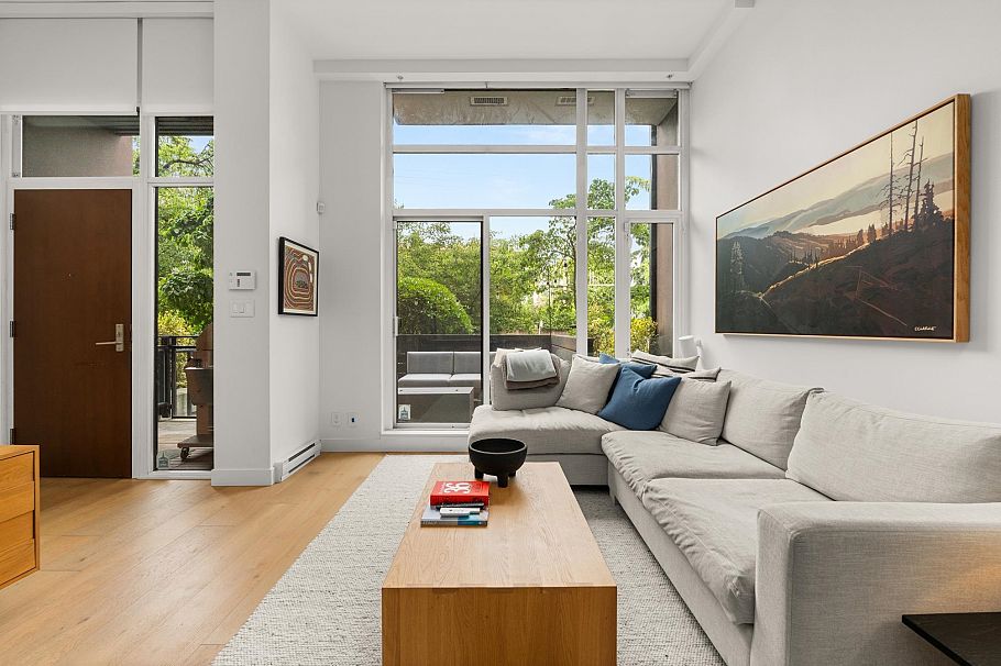 TH6 2349 Scotia Street Vancouver, BC - 1