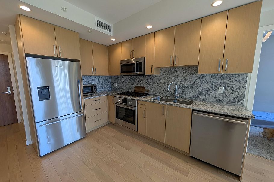 411 1708 Ontario Street Vancouver, BC - 7