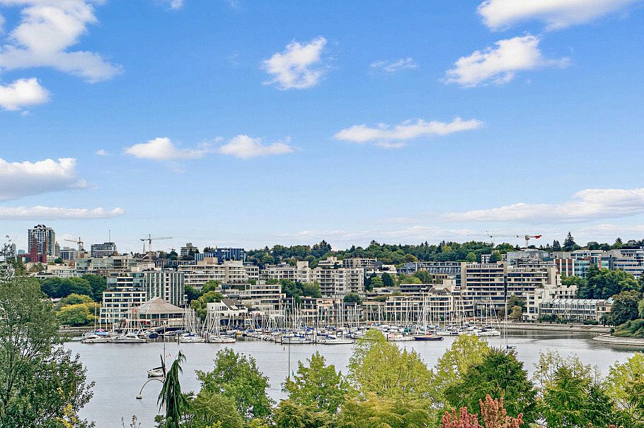 708 1408 Strathmore Mews Vancouver, BC - 30