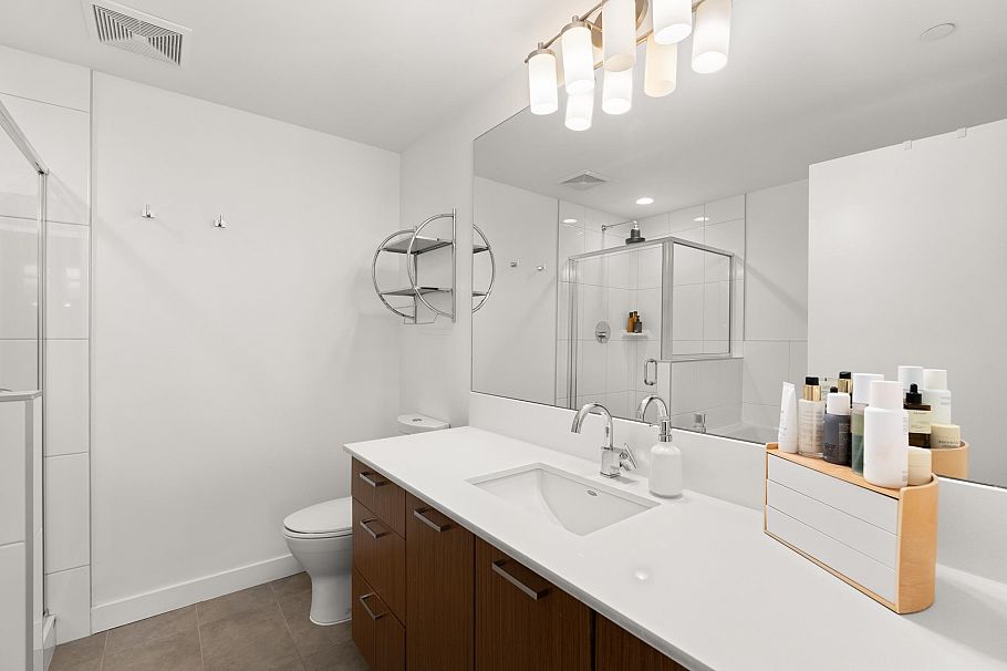 TH6 2349 Scotia Street Vancouver, BC - 20