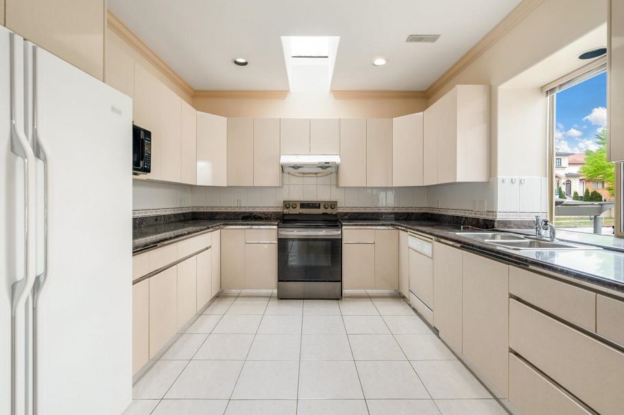 6520 Doman Street Vancouver, BC - 14
