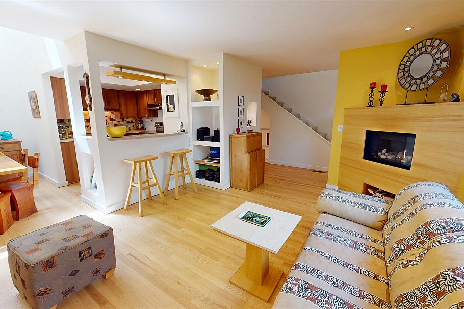 1339 Chestnut Street Vancouver, BC - 6