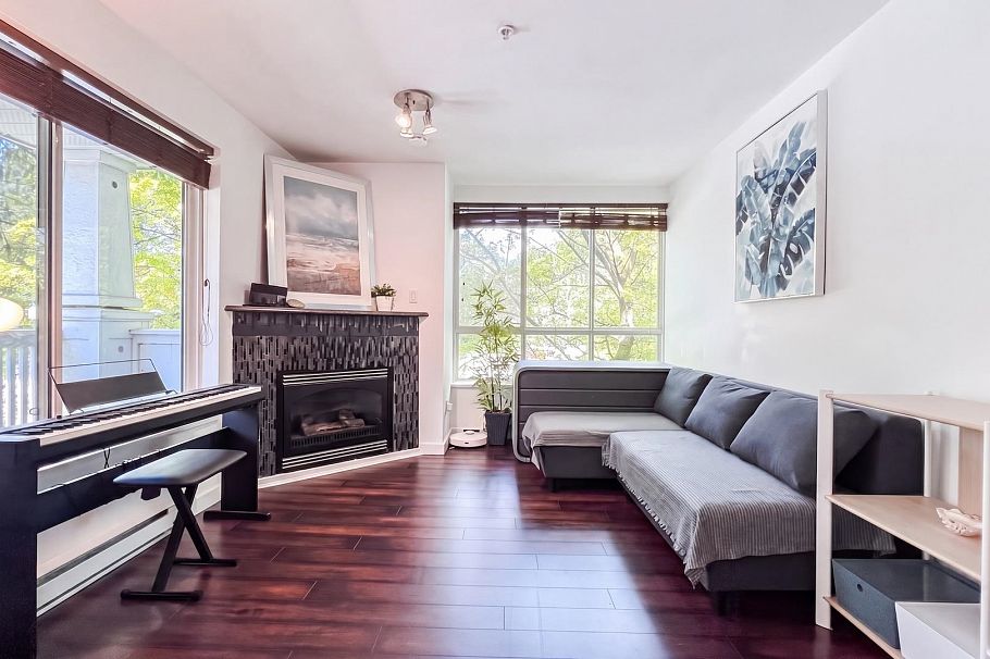 306 1111 Lynn Valley Road North Vancouver, BC - 6