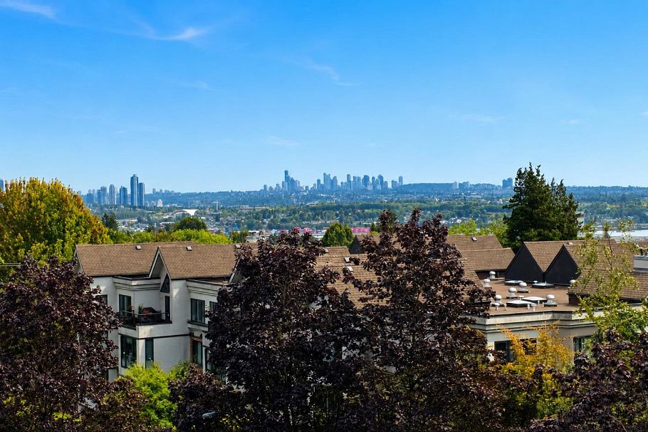 502 128 E 8th Street North Vancouver, BC - 2