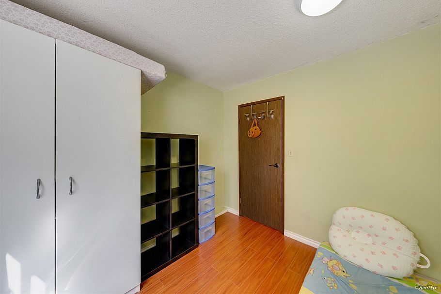 2537 E 27th Avenue Vancouver, BC - 21