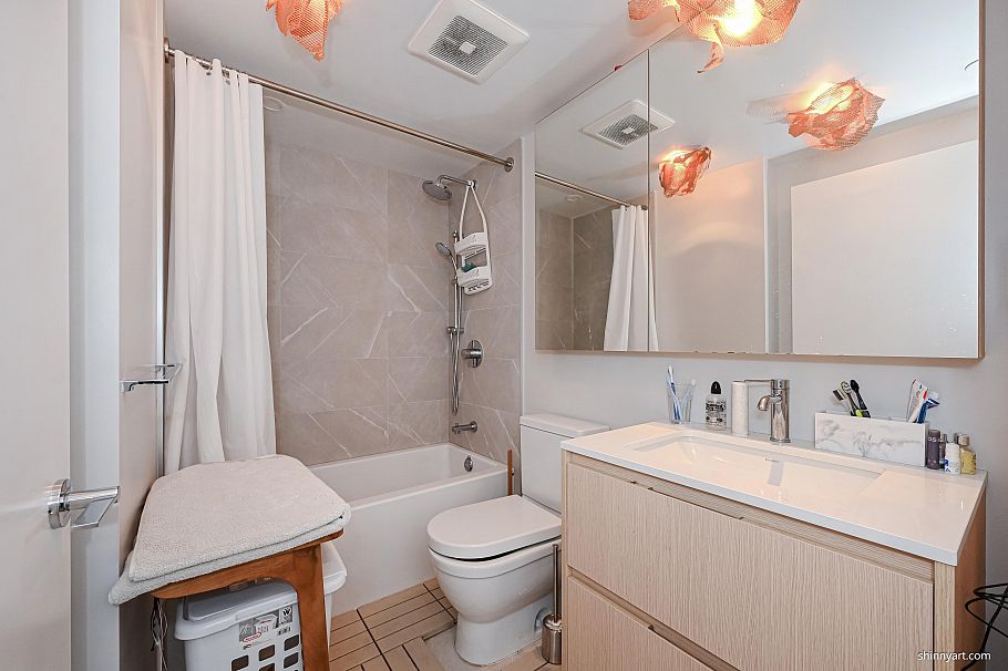 606 1500 Fern Street North Vancouver, BC - 8