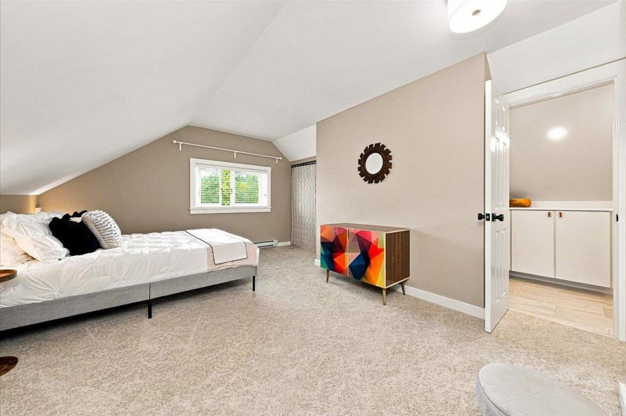 457 E 11th Street North Vancouver, BC - 17
