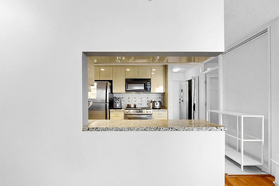 708 1408 Strathmore Mews Vancouver, BC - 14