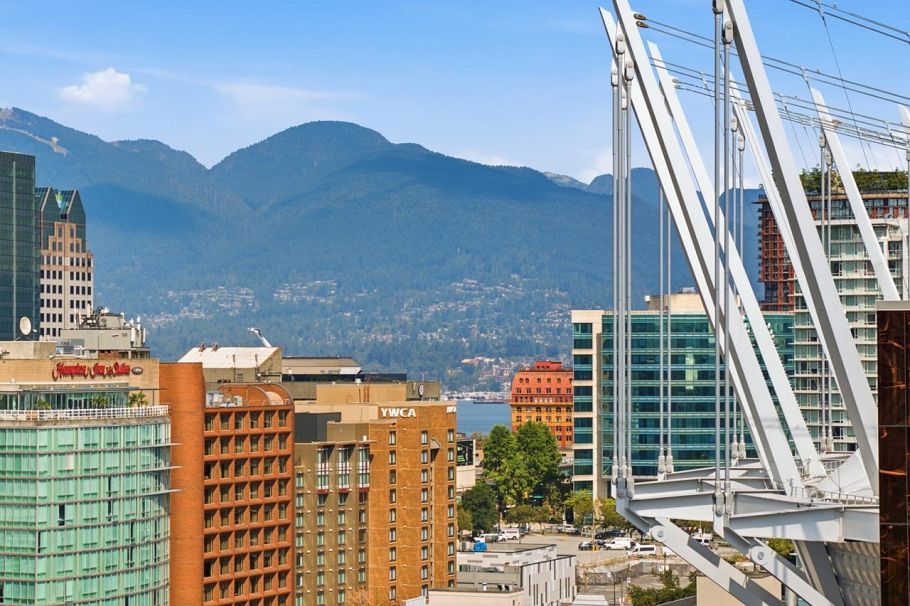 2007 89 Nelson Street Vancouver, BC - 28