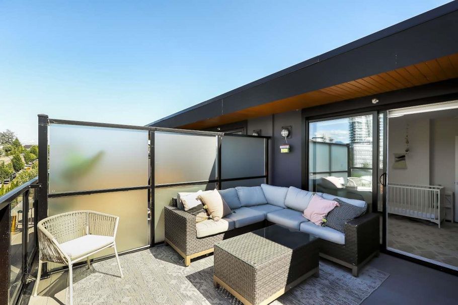 2288 E 33rd Avenue Vancouver, BC - 4