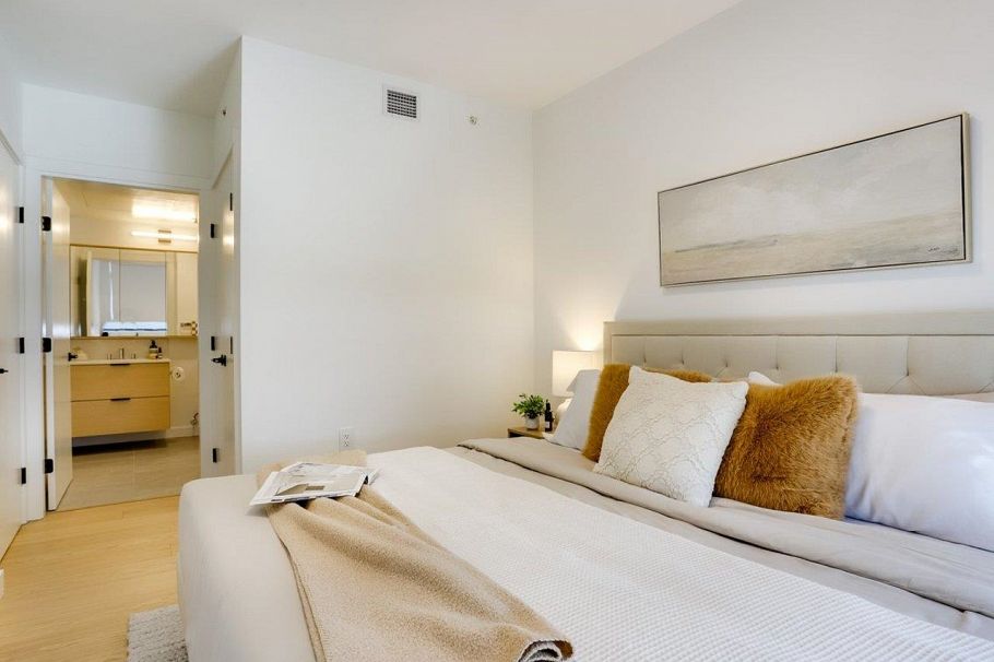 208 8080 Oak Street Vancouver, BC - 14