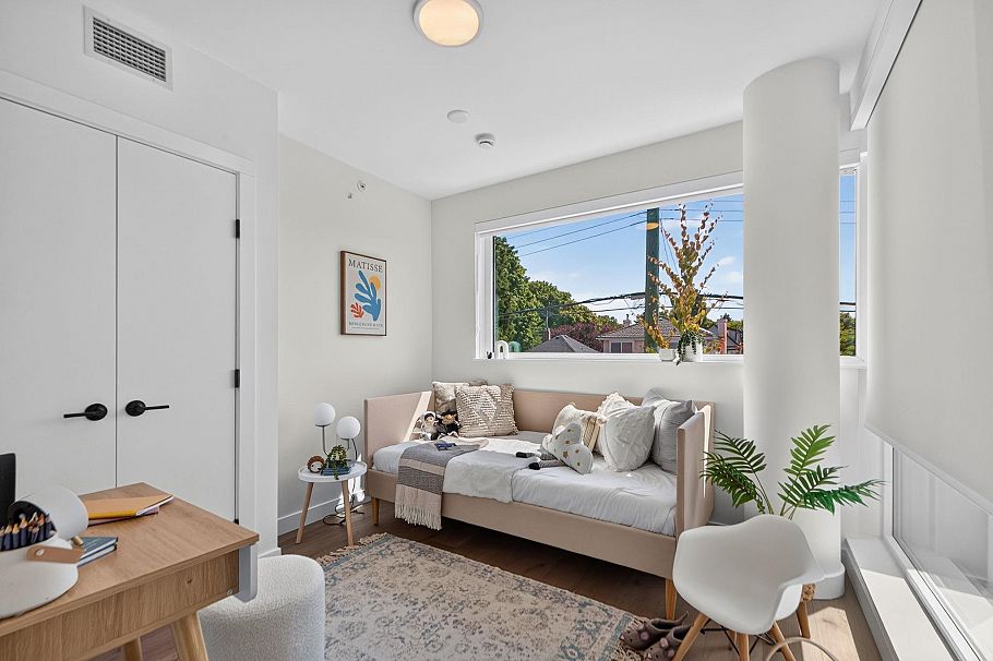 202 8030 Oak Street Vancouver, BC - 9