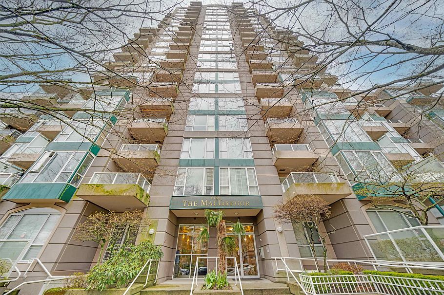303 5189 Gaston Street Vancouver, BC - 1