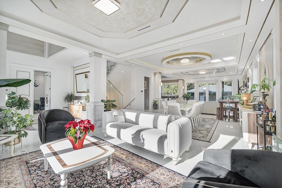 512 W 23rd Street North Vancouver, BC - 7