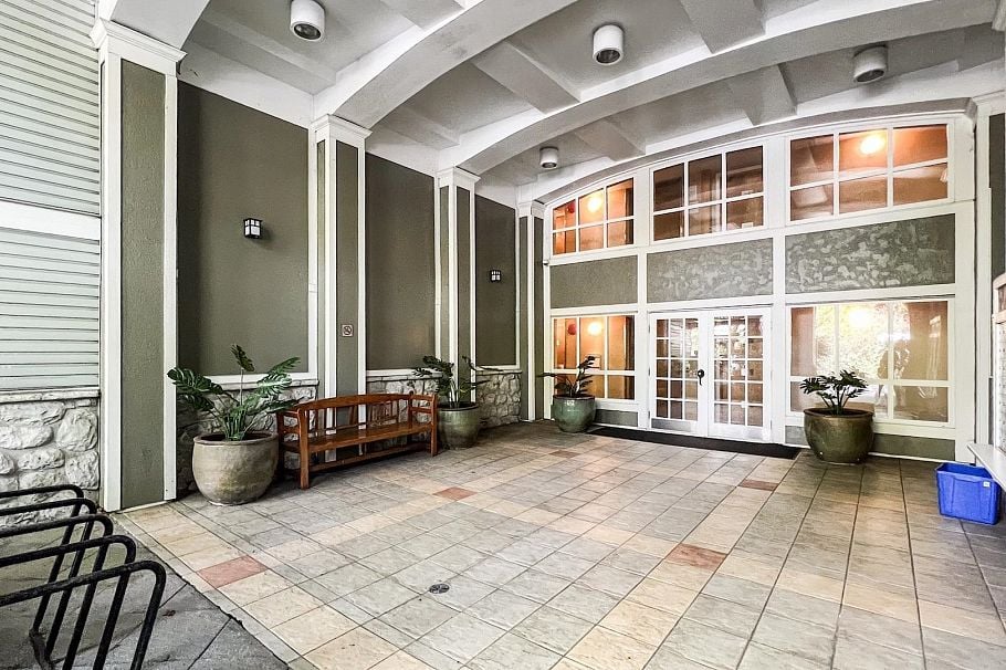 306 1111 Lynn Valley Road North Vancouver, BC - 4
