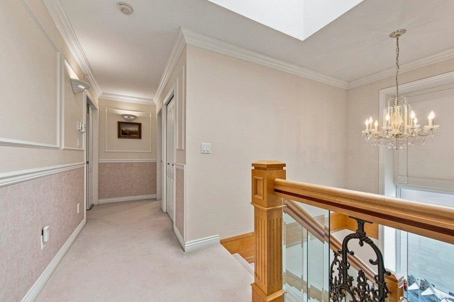 3262 W 12th Avenue Vancouver, BC - 20