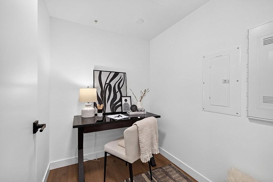 202 8030 Oak Street Vancouver, BC - 16