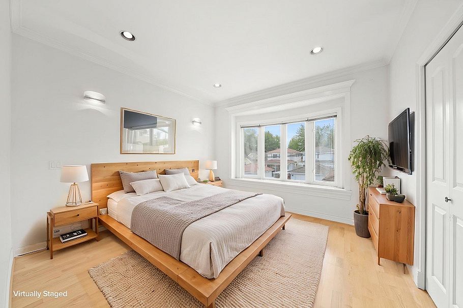 2772 Triumph Street Vancouver, BC - 24