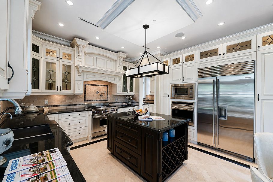 1657 W 58th Avenue Vancouver, BC - 12