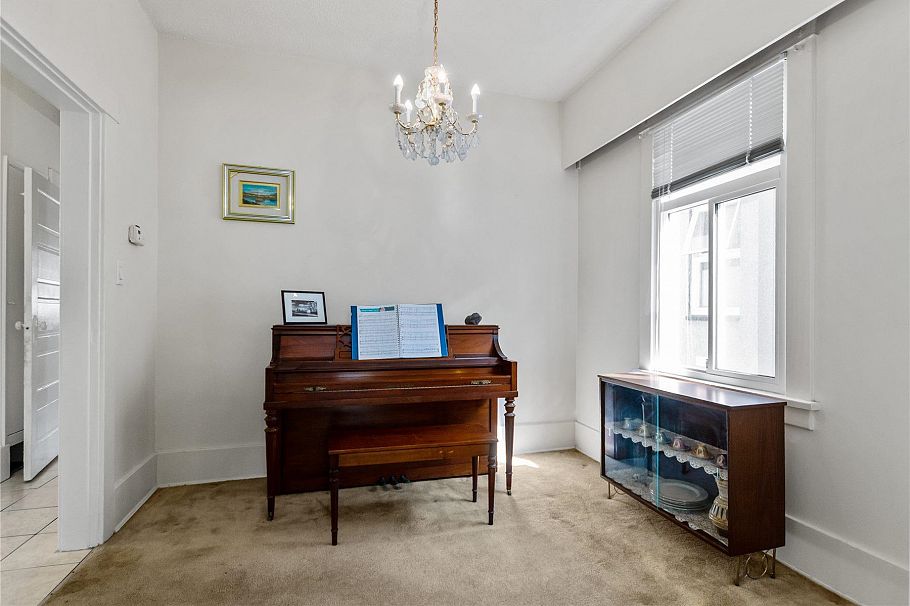 2461 Dundas Street Vancouver, BC - 6