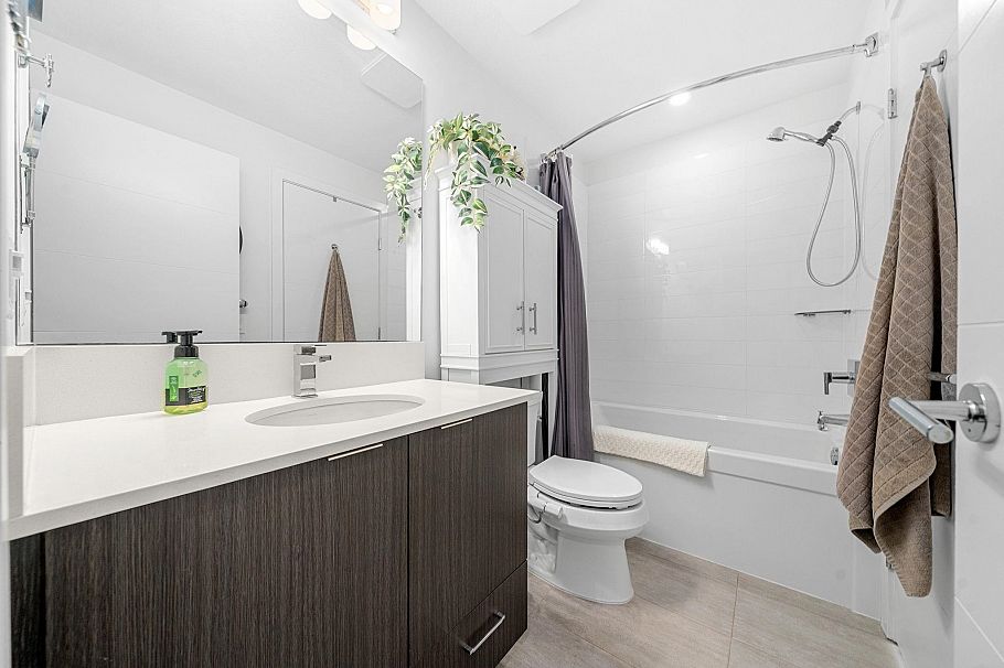 412 719 W 3rd Street North Vancouver, BC - 14