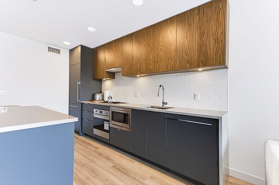 406 2419 Grant Street Vancouver, BC - 13