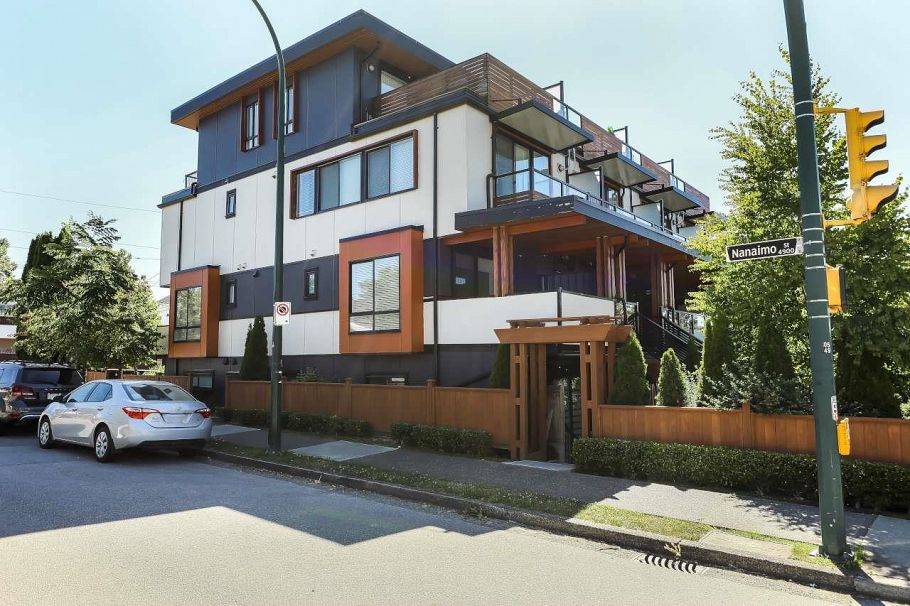 2288 E 33rd Avenue Vancouver, BC - 29