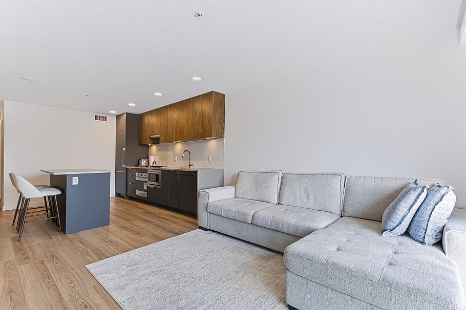 406 2419 Grant Street Vancouver, BC - 7