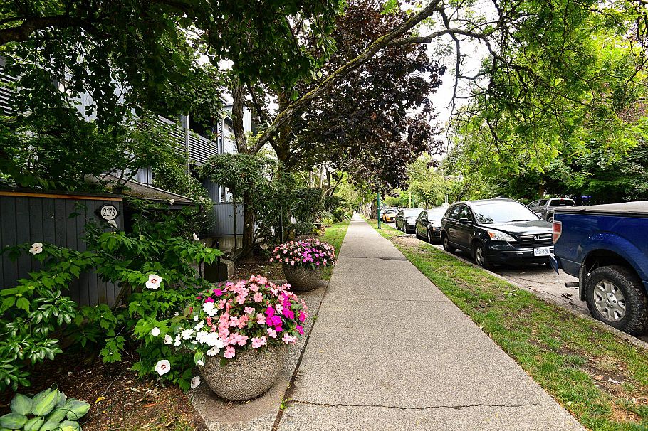 209 2173 W 6 Avenue Vancouver, BC - 37