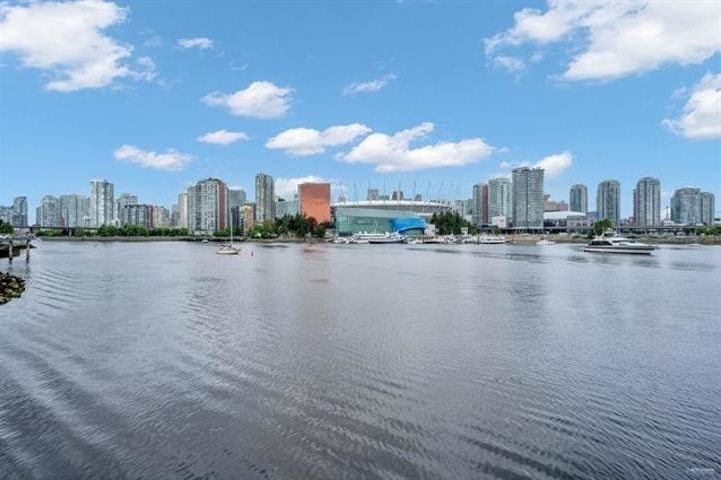 5XX 159 W 2ND AVENUE, Vancouver BC V5Y 0L8 Vancouver, BC - 1